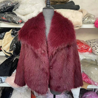 Stylische Kunstpelzjacke Damen - Leichter Wintermantel Elegantes Design