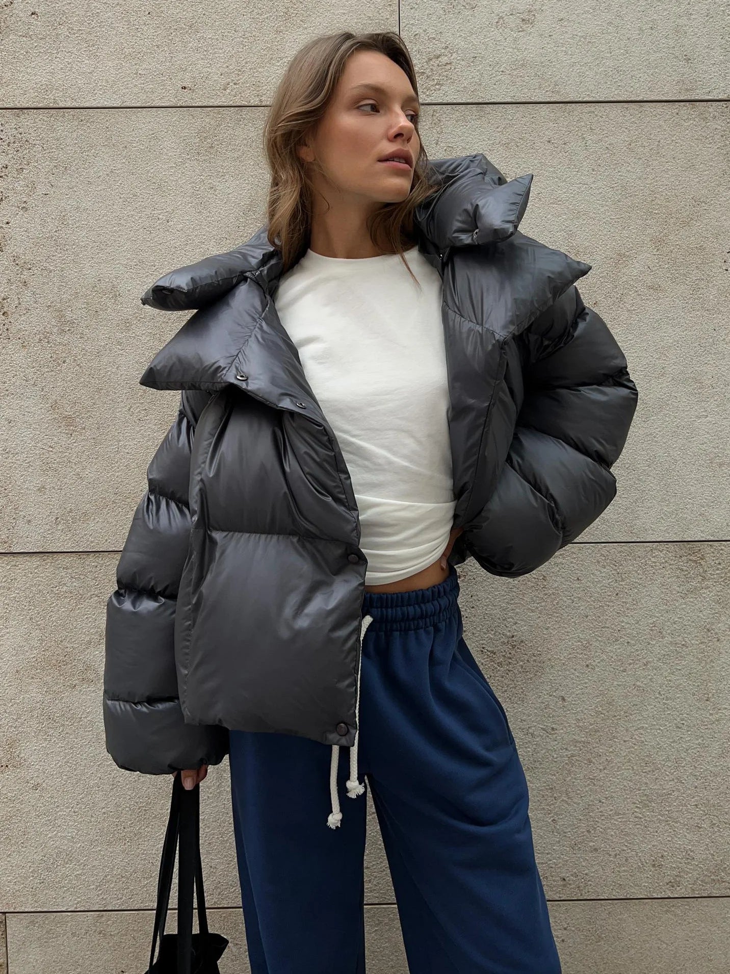 Elegante Daunenjacke Wintermodell Damen