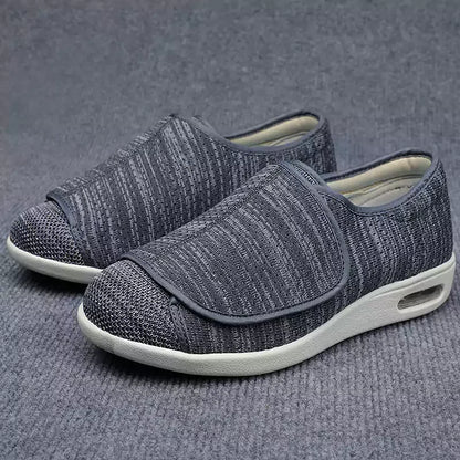 Bequeme Schuhe mit Klettverschluss für Senioren