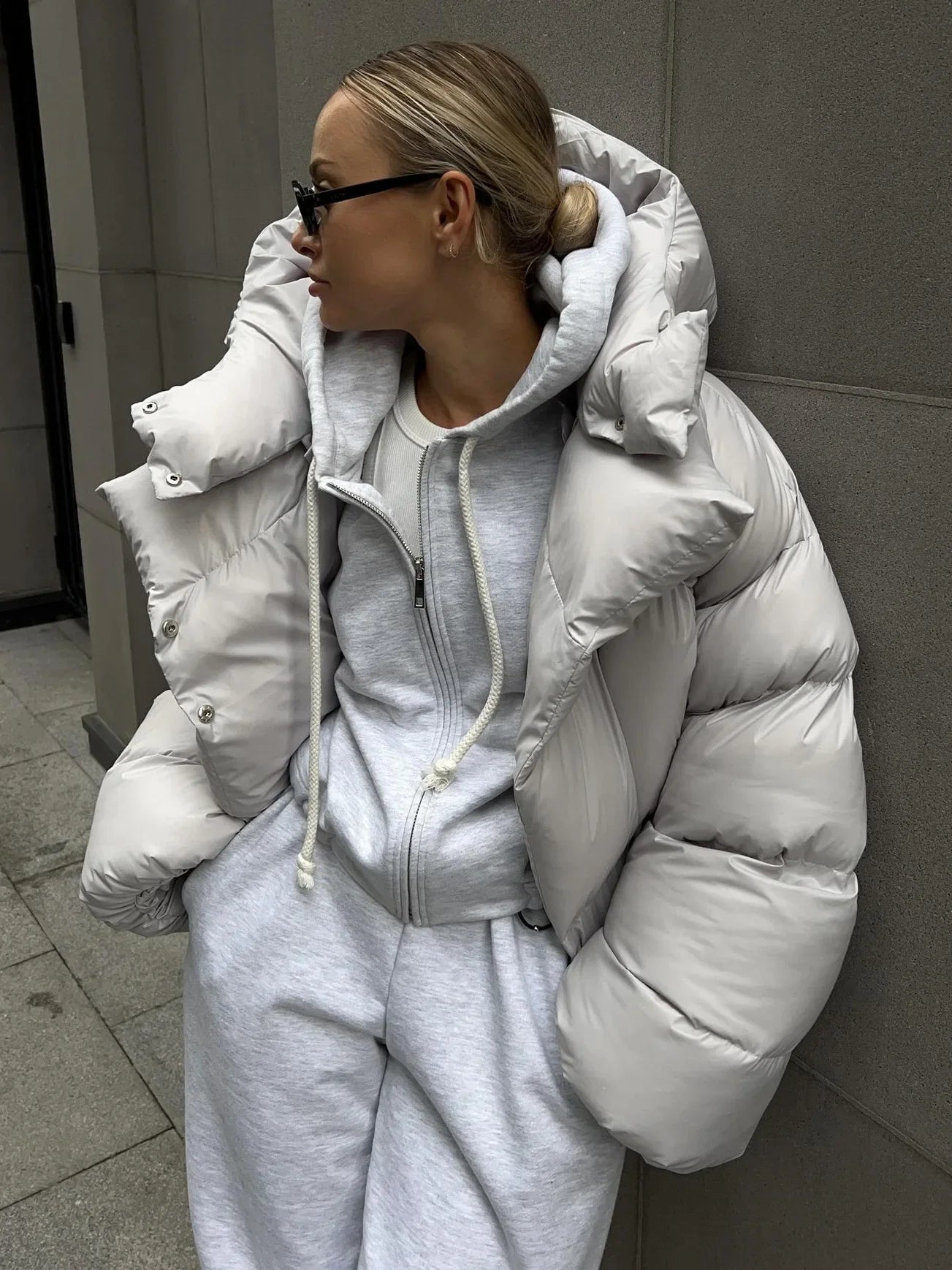 Elegante Daunenjacke Wintermodell Damen