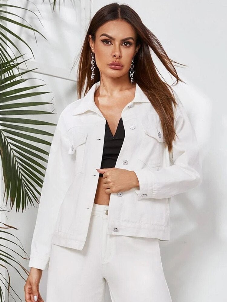 Stylische Weiße Damenjacke Modern und Bequem