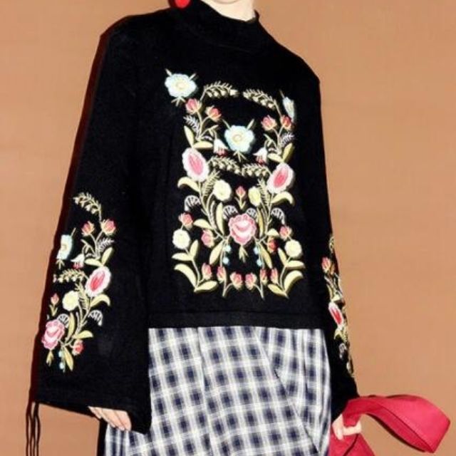 Gestickte Blumenpullover Frauen