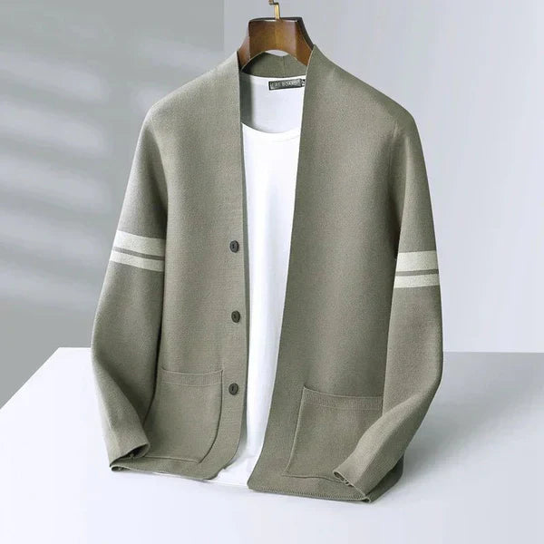Moderner Strick-Cardigan mit Knöpfen
