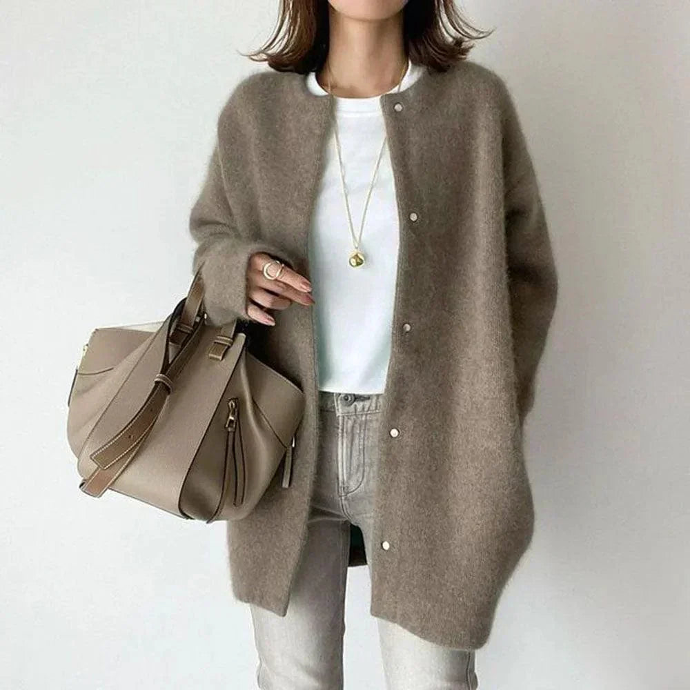 Elegante Damenstrickjacke Beige