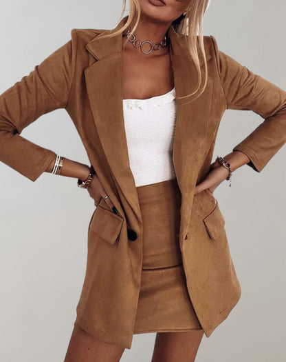Stylischer Wildleder Blazer Rock Set