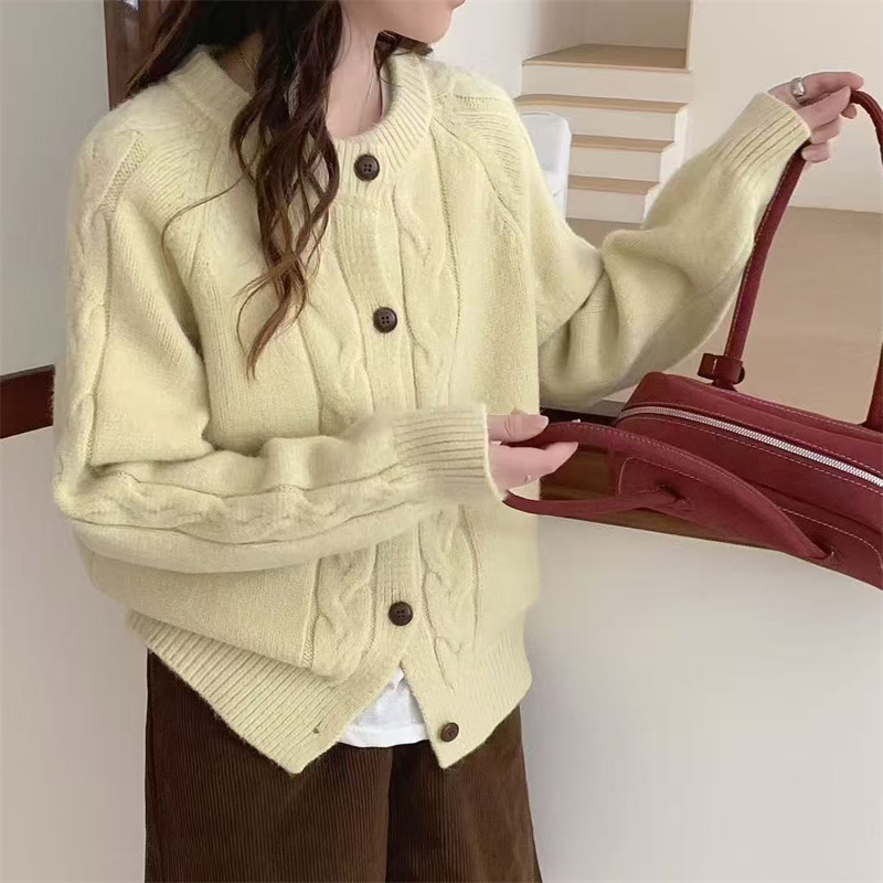 Stylische Strickjacke mit Knöpfen Damen
