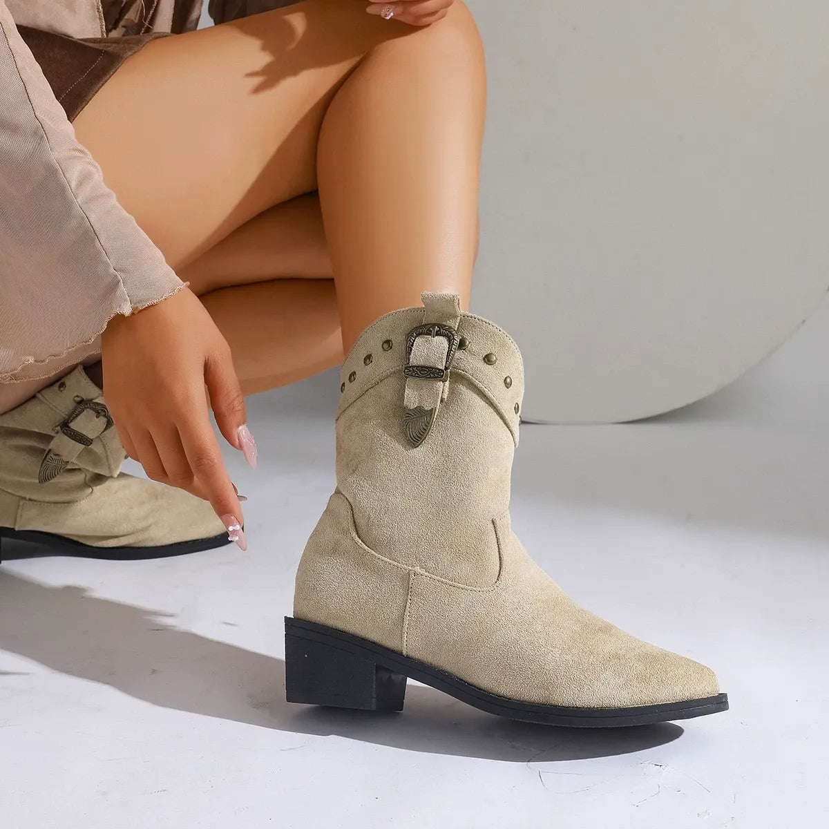 Damen Stiefel Wildleder Optik Spitze Zehen Bestickt - IdealeKleiden