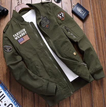 Militärjacke Elegant Schnitt Bestickt Reißverschluss