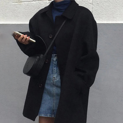 Elegante Damenjacke Wollig Lockere Passform Hüftlang