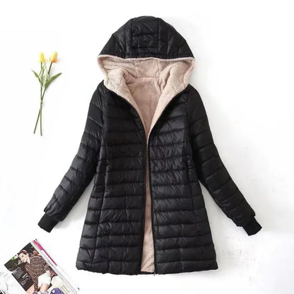 Warme Steppjacke mit Kapuze und Fleece-Futter