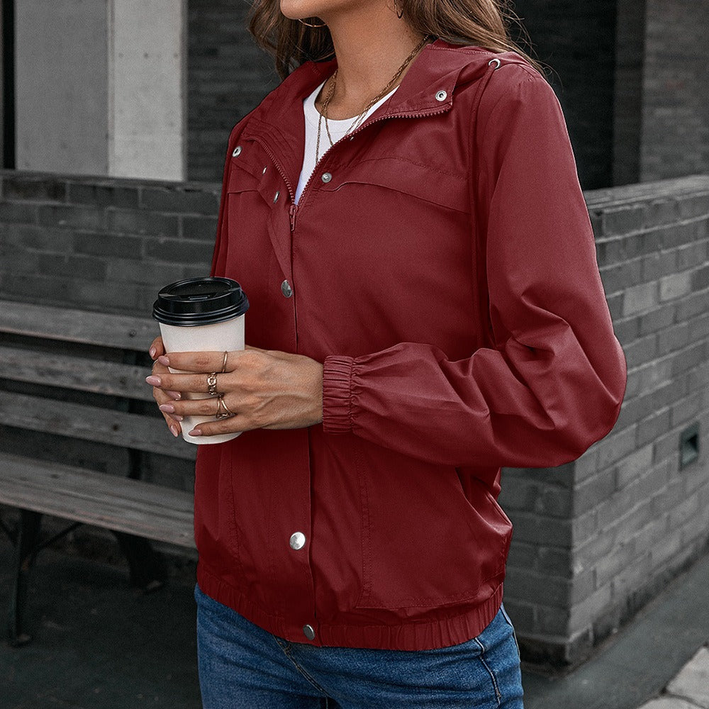 Regenjacke Wasserdicht Funktionell Kapuze und Taschen