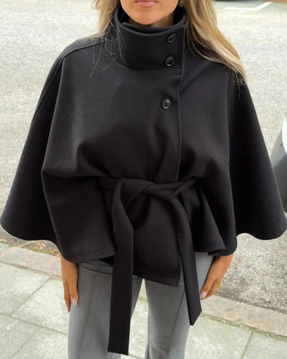 Stylische Cape Jacke Mit Gürtel und Taschen