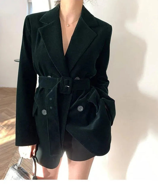 Eleganter Damenblazer Oversized mit Samtgürtel - IdealeKleiden