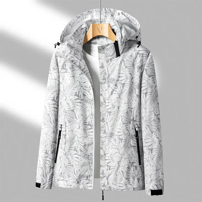 Praktische Outdoor-Jacke mit Kapuze und stylischem Druck