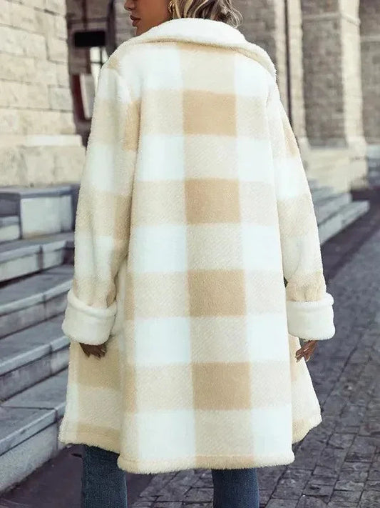 Große Damenübermantel Oversized Karo Design - IdealeKleiden