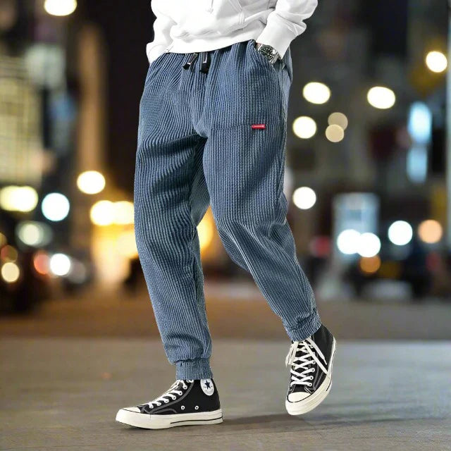 Herren Cordhose Bequem Modern - IdealeKleiden