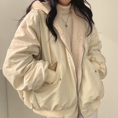 Praktische Damen Winterjacke mit Kapuze