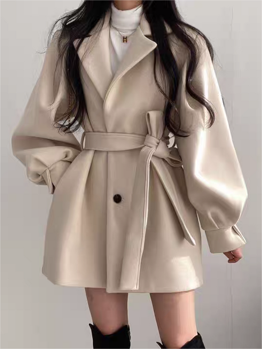 Elegante Frauenkleidung | Reverskragen, Puffärmel, Gürtel - IdealeKleiden