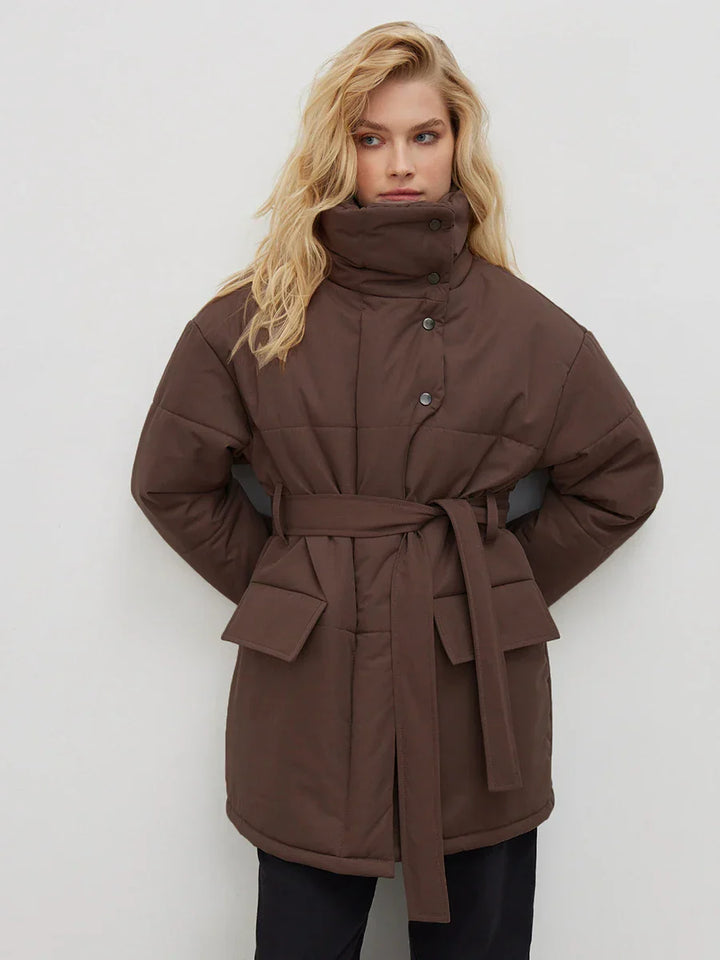 Stylischer Wintermantel Elegant Damenschneidung