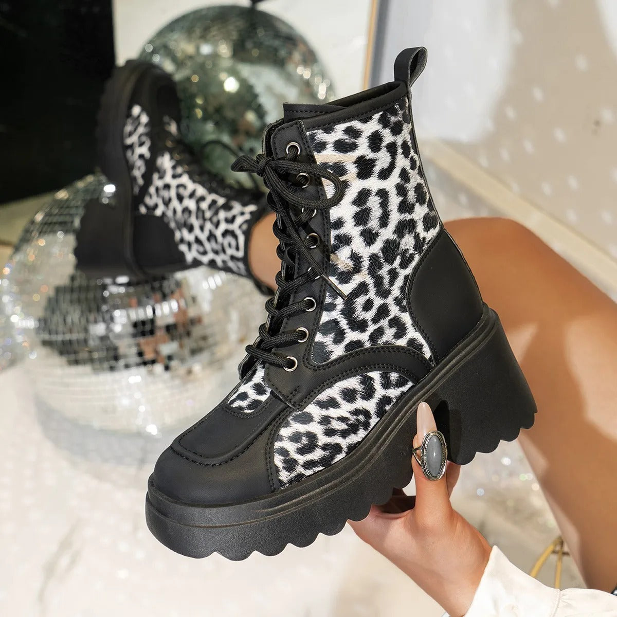 Mode Schnürstiefel Leoparden Look