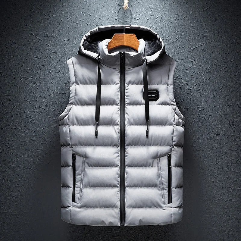 Praktischer Bodywarmer Mit Kapuze