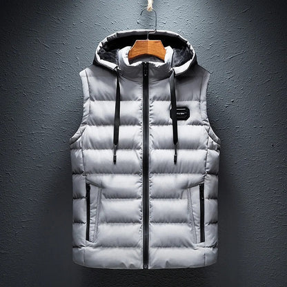 Praktischer Bodywarmer Mit Kapuze